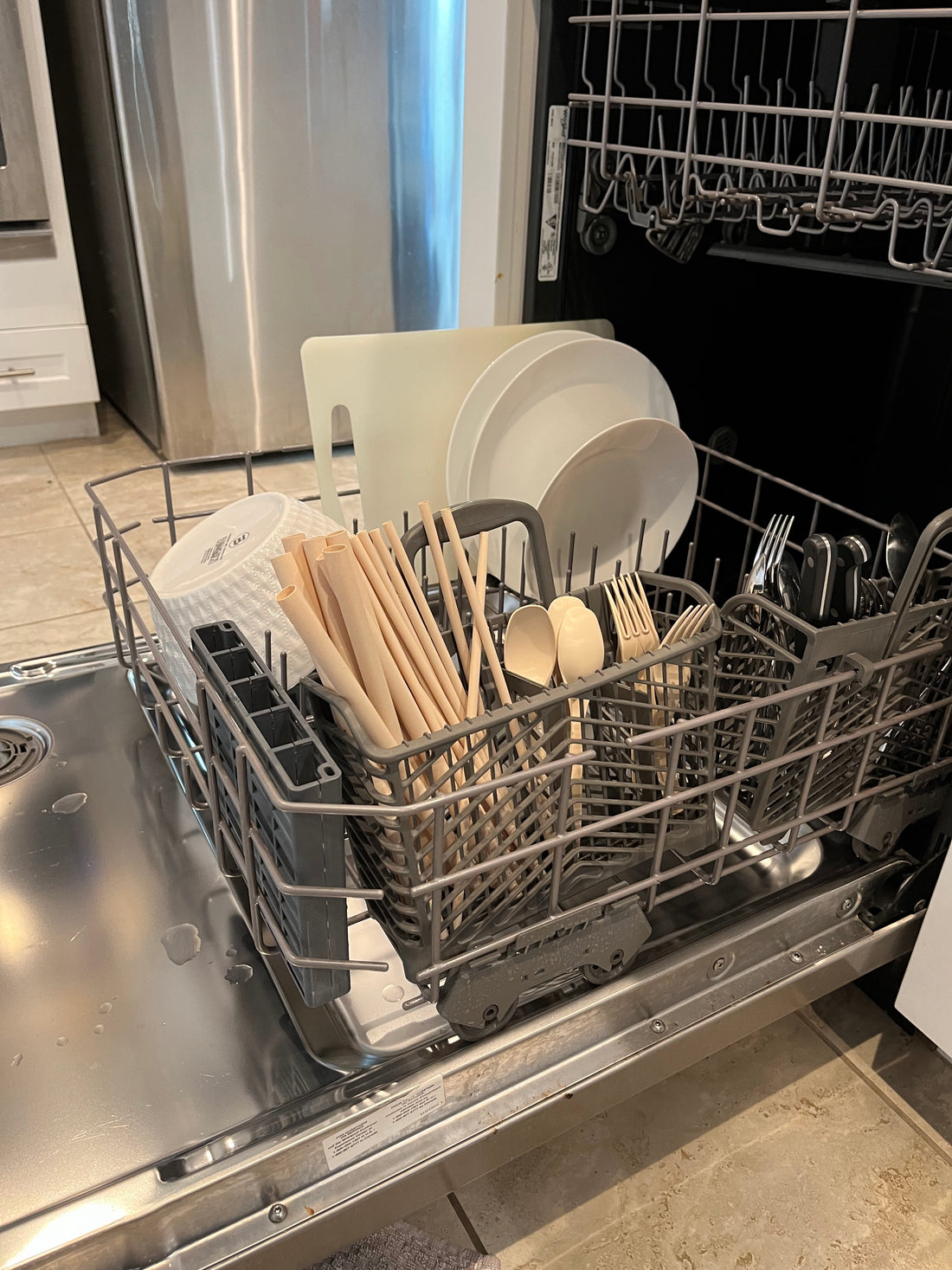 Towel in the Dishwasher: Viral Hack Put to the Test by Lifehacker